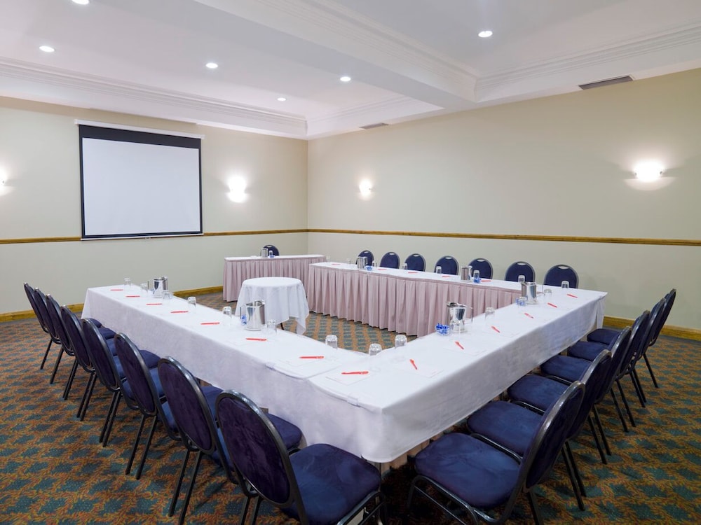 Distinction Palmerston North Hotel Conference Centre 53/59