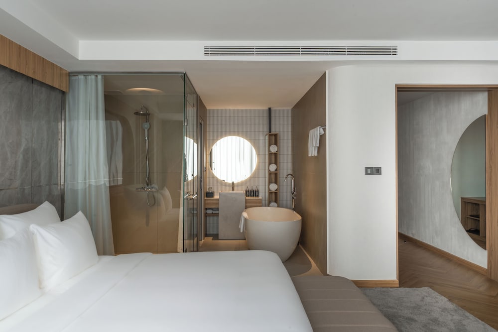 Kin Hotel Thai Van Lung 32/50