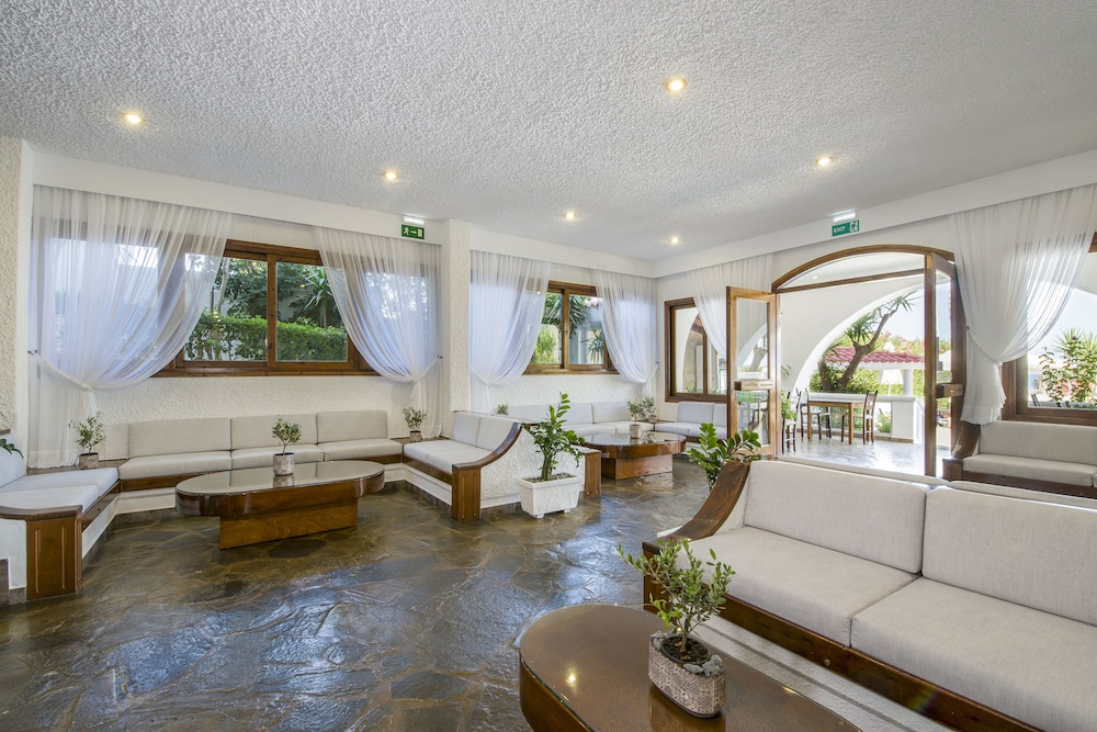 Folia Hotel Apartments 27/50