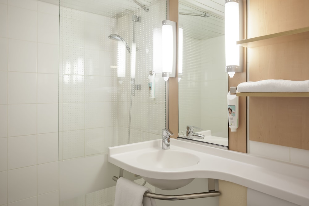 Ibis Paris Maine Montparnasse 14eme 6/58