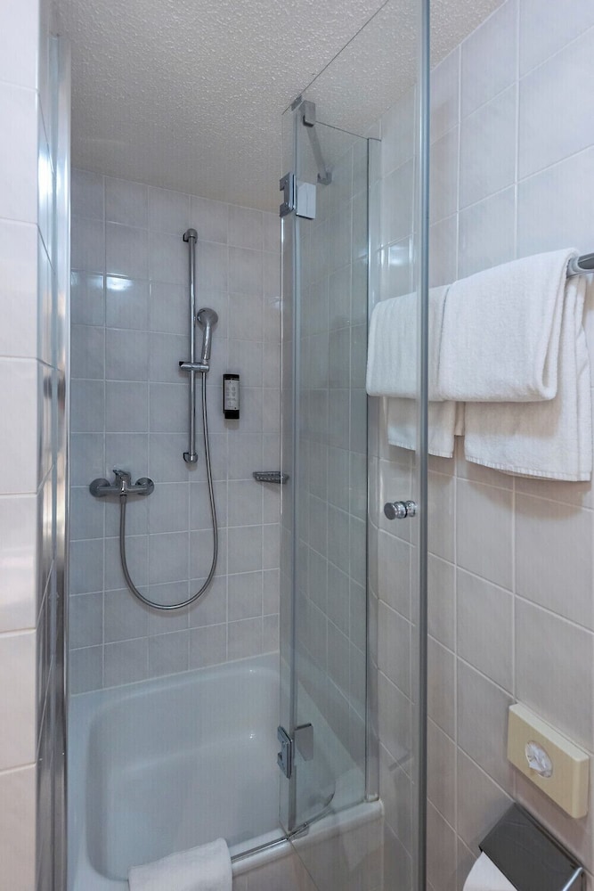 Achat Hotel Darmstadt Griesheim 74/74