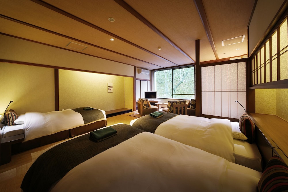 Yudukushi Salon Ichinobo 8/50