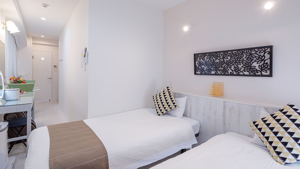 Living Inn Asahibashiekimae Premier 31/60