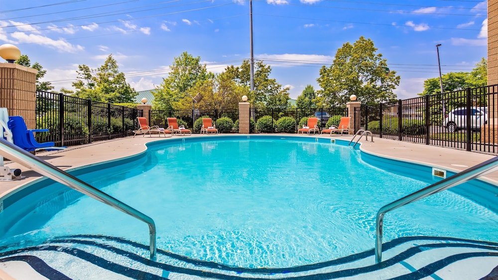 Best Western Plus Knoxville Cedar Bluff 6/42