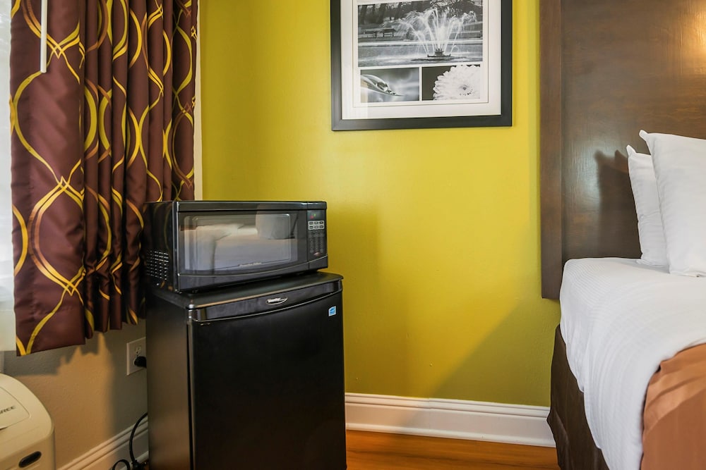 Quality Inn Deridder, LA 28/38