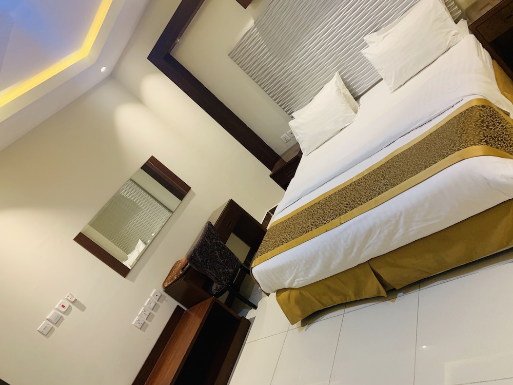 أجنحة طوق(Tooq Suites) 14/50