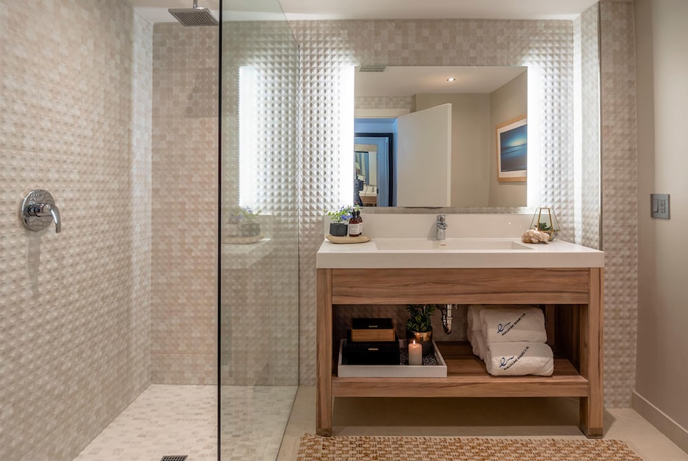Hodges Bay Resort & Spa, an HQ Luxury Resort & Residences 67/67