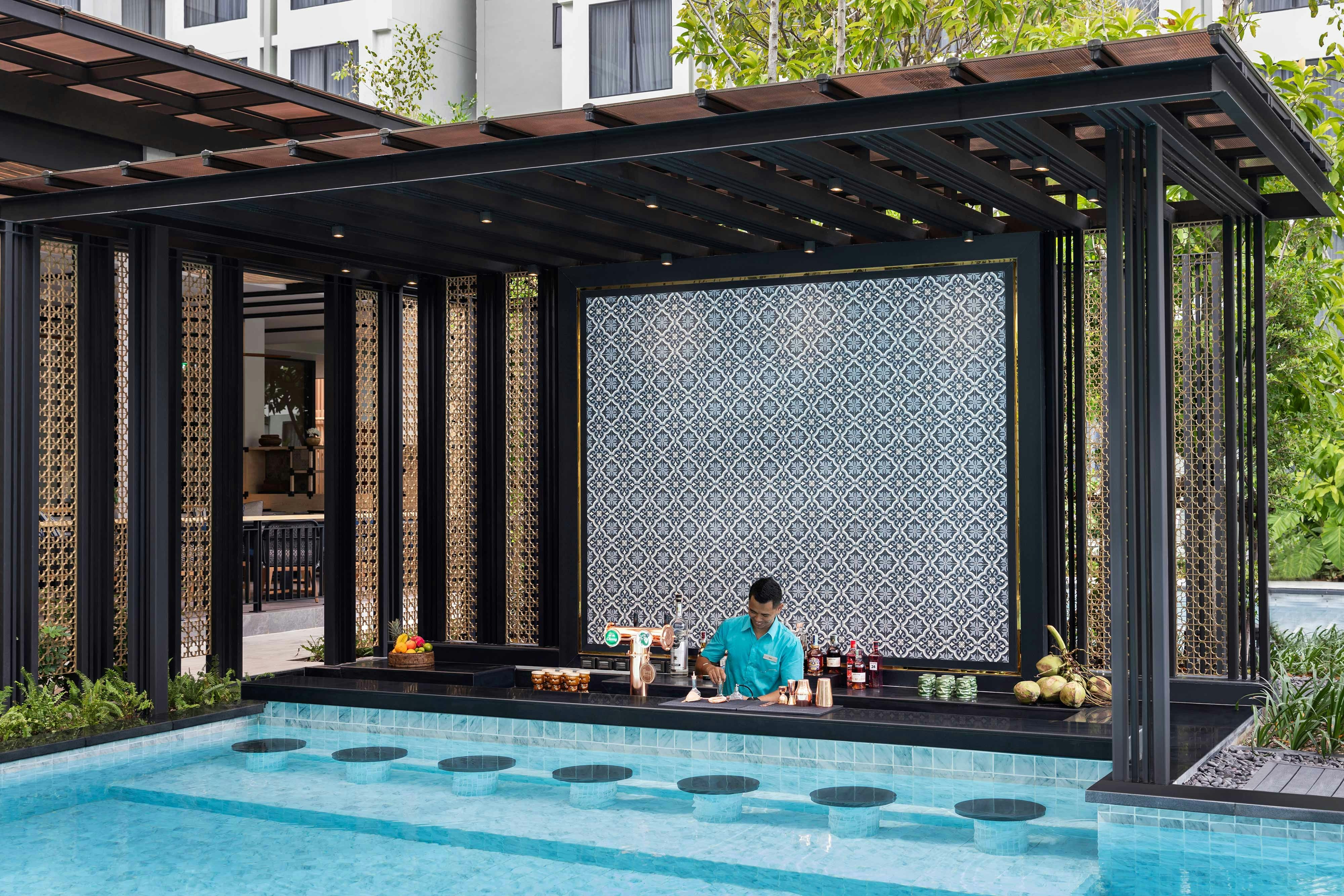 Four Points by Sheraton Phuket Patong Beach Resort 11/44