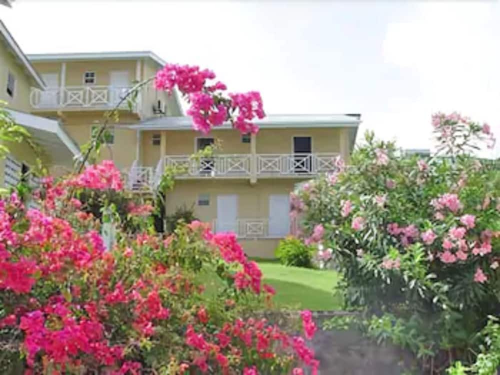 Wave Crest Holiday Apartments 3/51