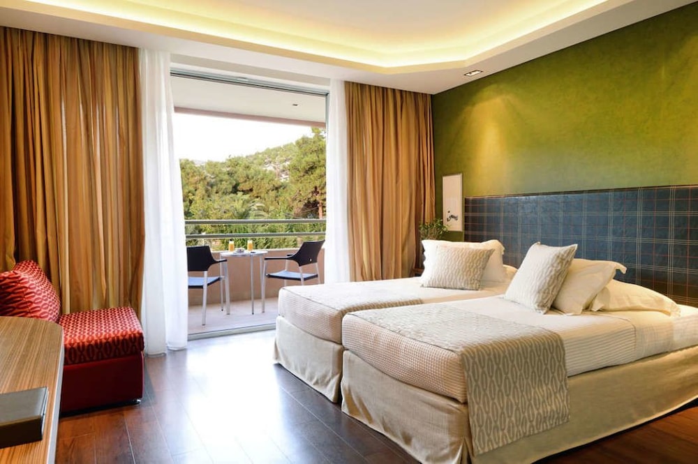 Royal Paradise Beach Resort And Spa 5/50