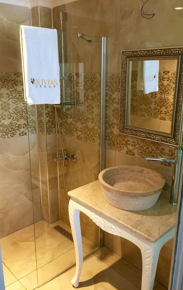 Olivias Group Hotel 42/42