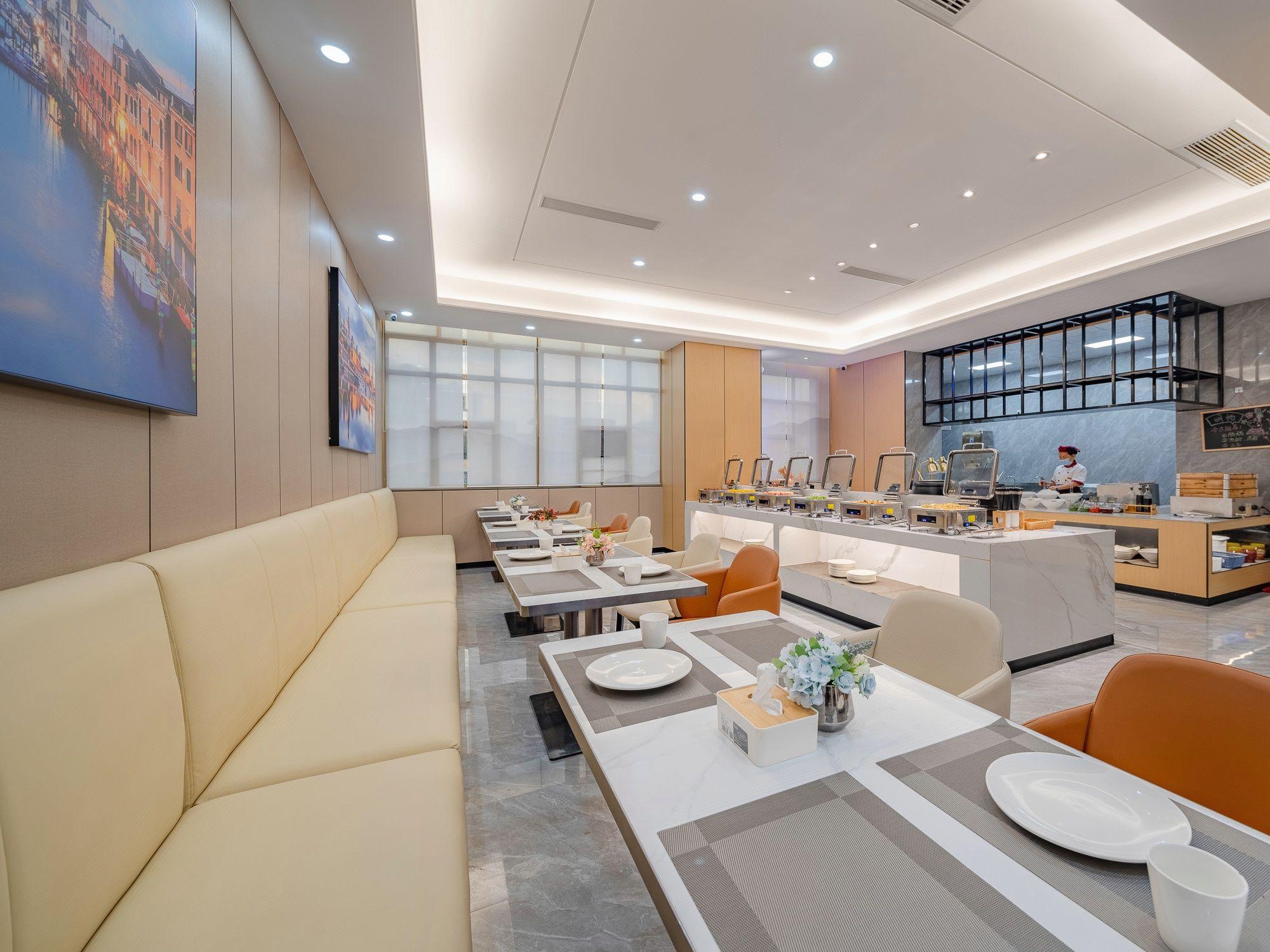 Vienna International Hotel (Dongguan Hengli Zhongshan Road) 33/46