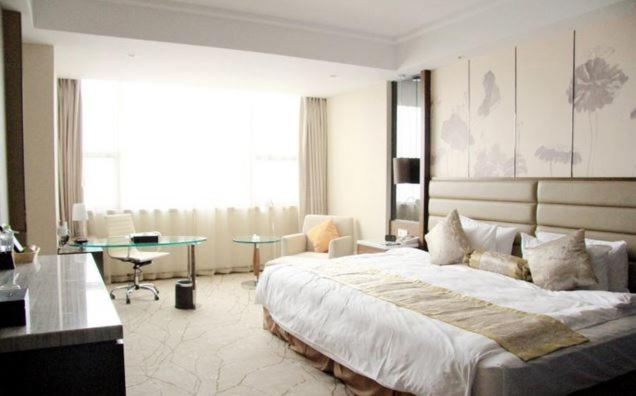 Jinling International Hotel 3/10