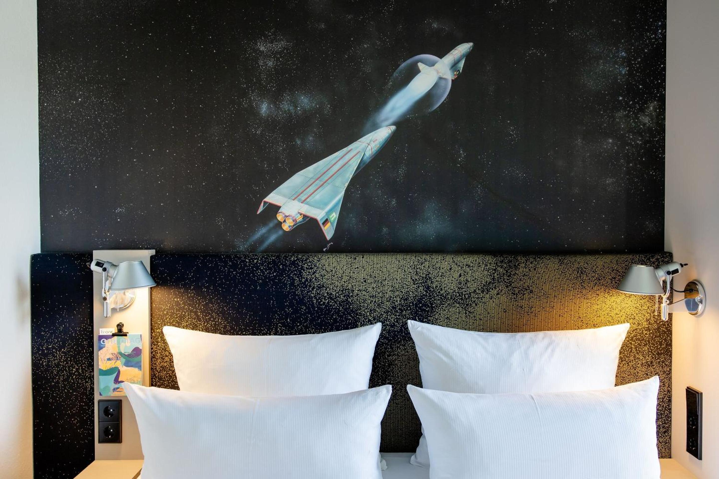 غرفة قياسية بسرير مزدوج، Motel One Deutsches Museum 4/6