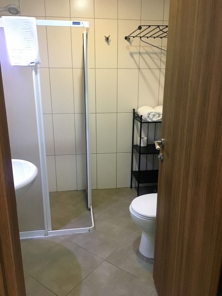 A Studio Apartment 24/62