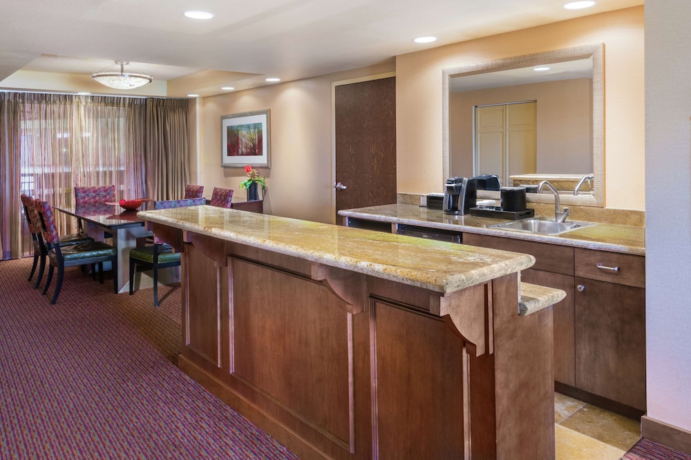 Embassy Suites by Hilton Loveland Hotel Conference Center and Spa 10/60