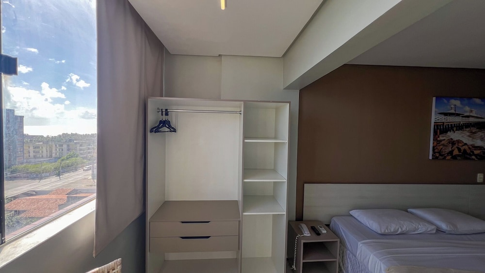 غرفة بسرير مزدوج وسرير فردي بإطلالة على البحر، BOREAS APART HOTEL 3/5