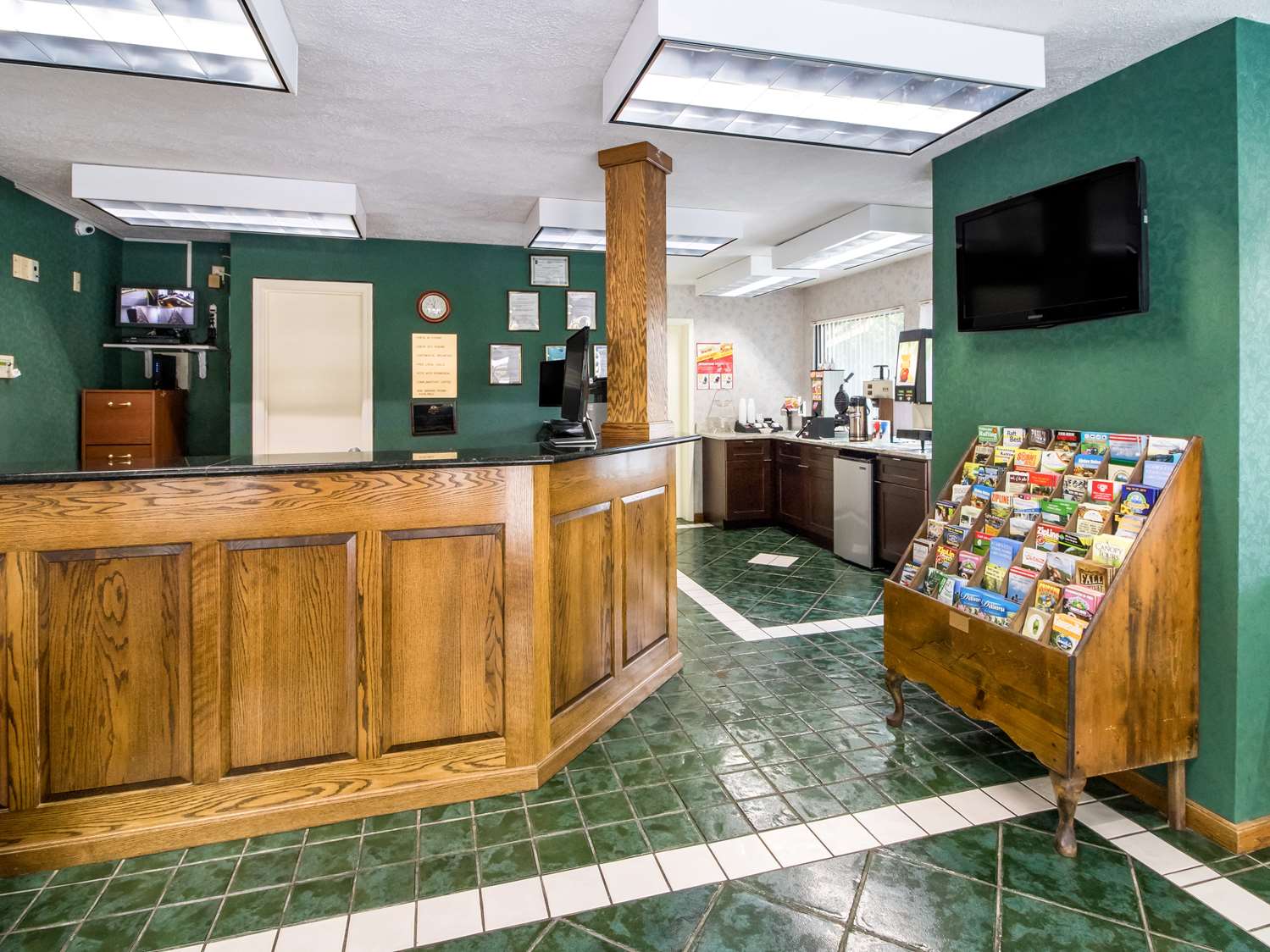 Americas Best Value Inn Clayton 3/8
