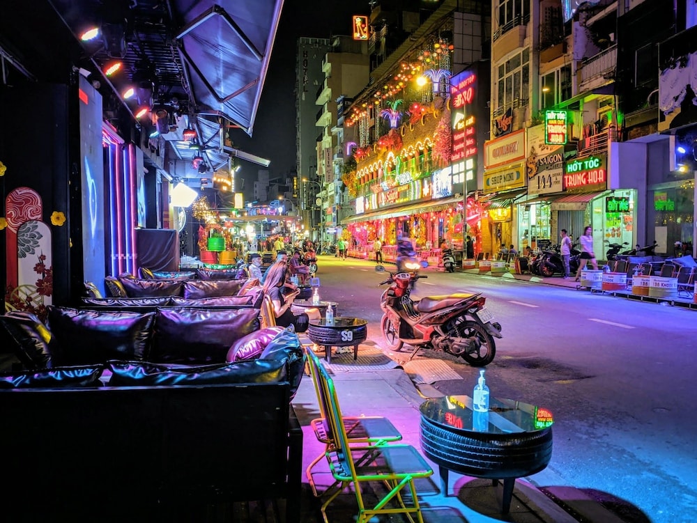 99 Bui Vien Hotel (Boutique) 40/50