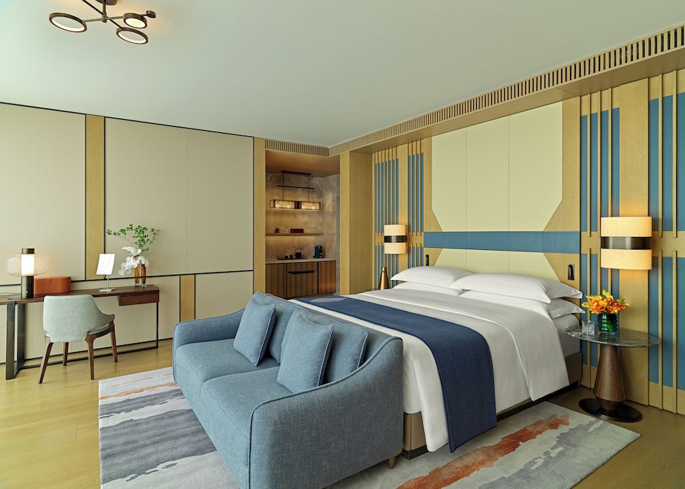 Oriental, Suite, King Bed