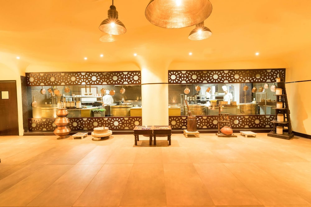Jaipur Marriott 40/55