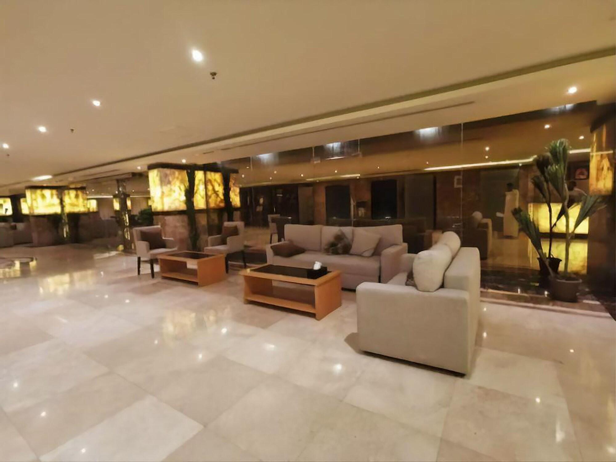 فندق أوزون(Ozone hotel) 12/21