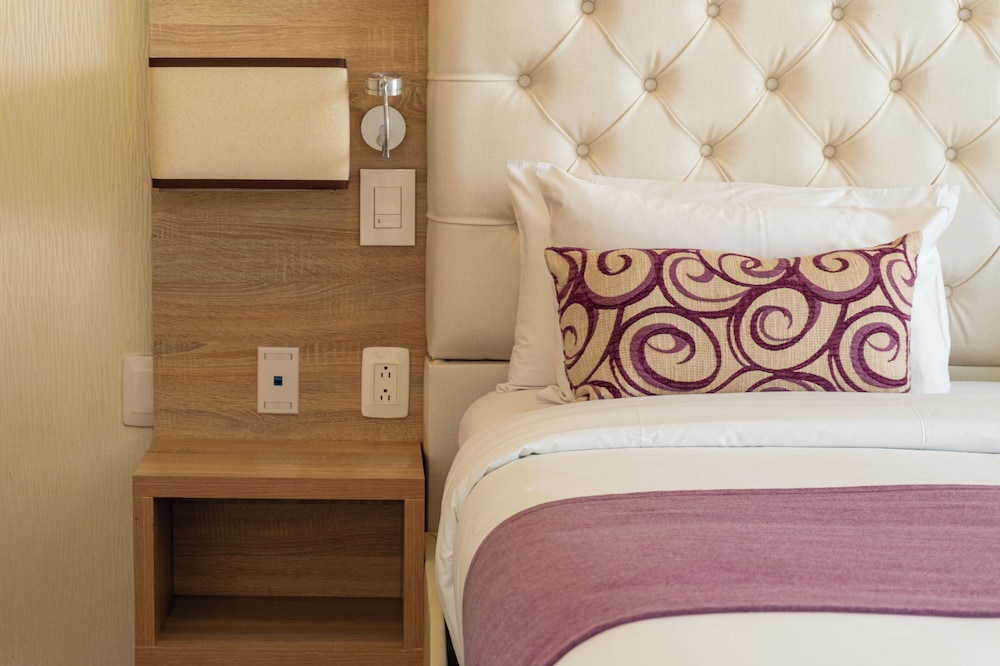 Hotel Roseliere Bucaramanga 10/50