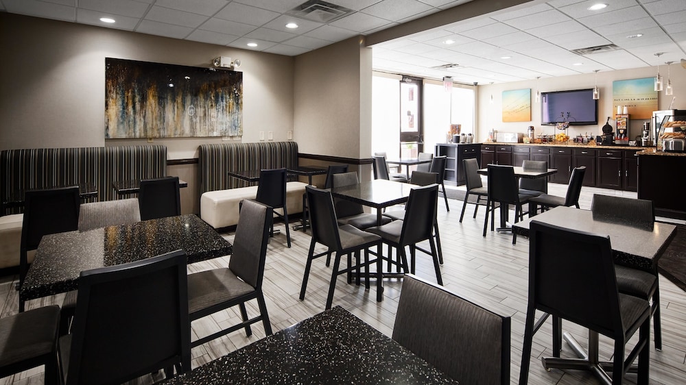 Best Western Suites Columbus 30/35