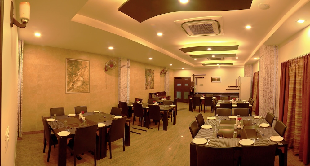HOTEL ROYAL PALM 47/61