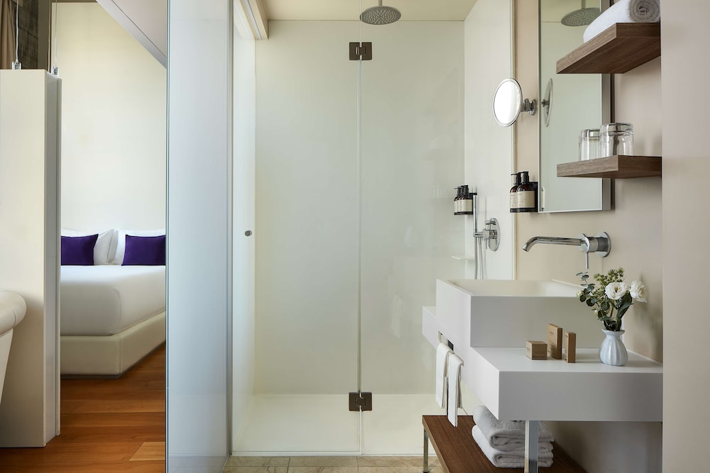 Avani Palazzo Moscova Milan Hotel 50/50