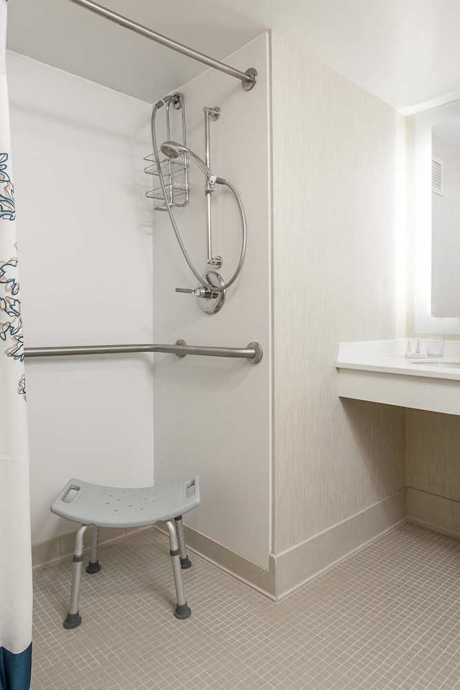Residence Inn by Marriott West Rochester 26/26