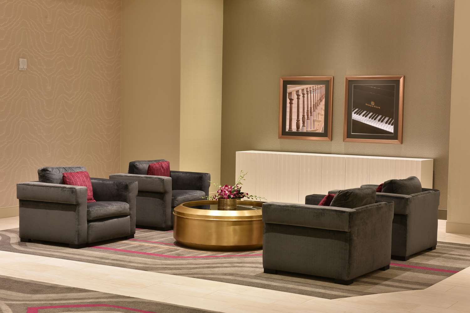 The Guest House at Graceland 12/41