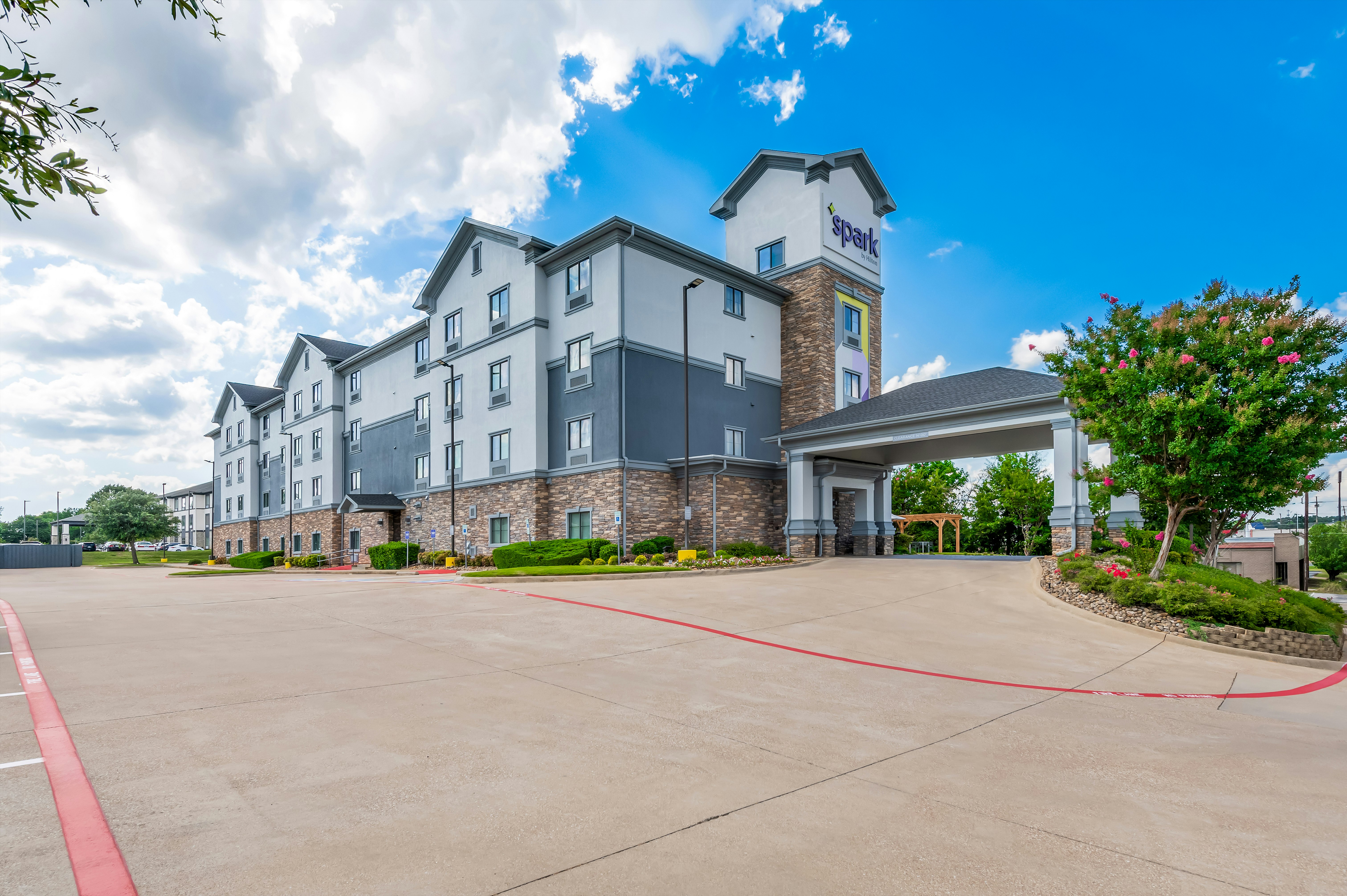 Spark by Hilton Longview 14/19