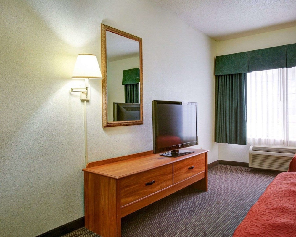 Quality Inn and Suites Austin Airport 37/50