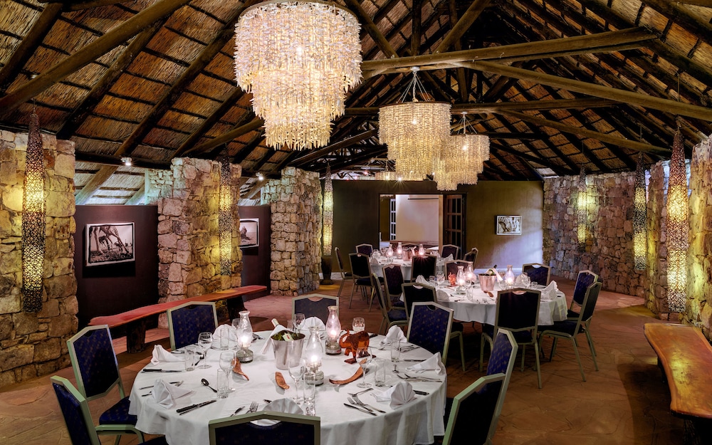 Mokuti Etosha Lodge 54/69