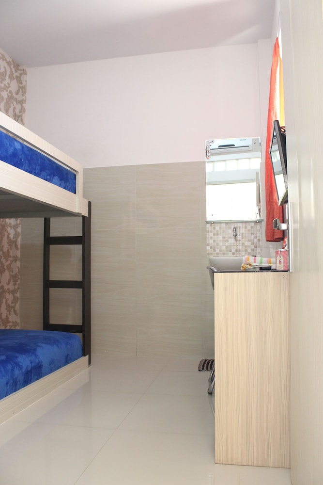 Permata Inn 18/28