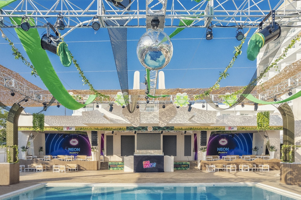 RIU Caribe All Inclusive 64/65