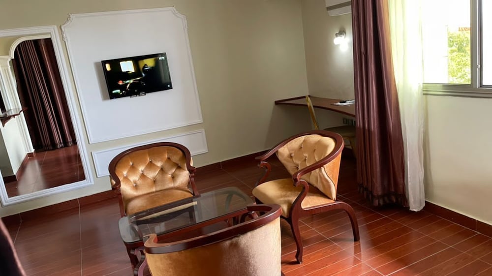 DK Hotel 15/29