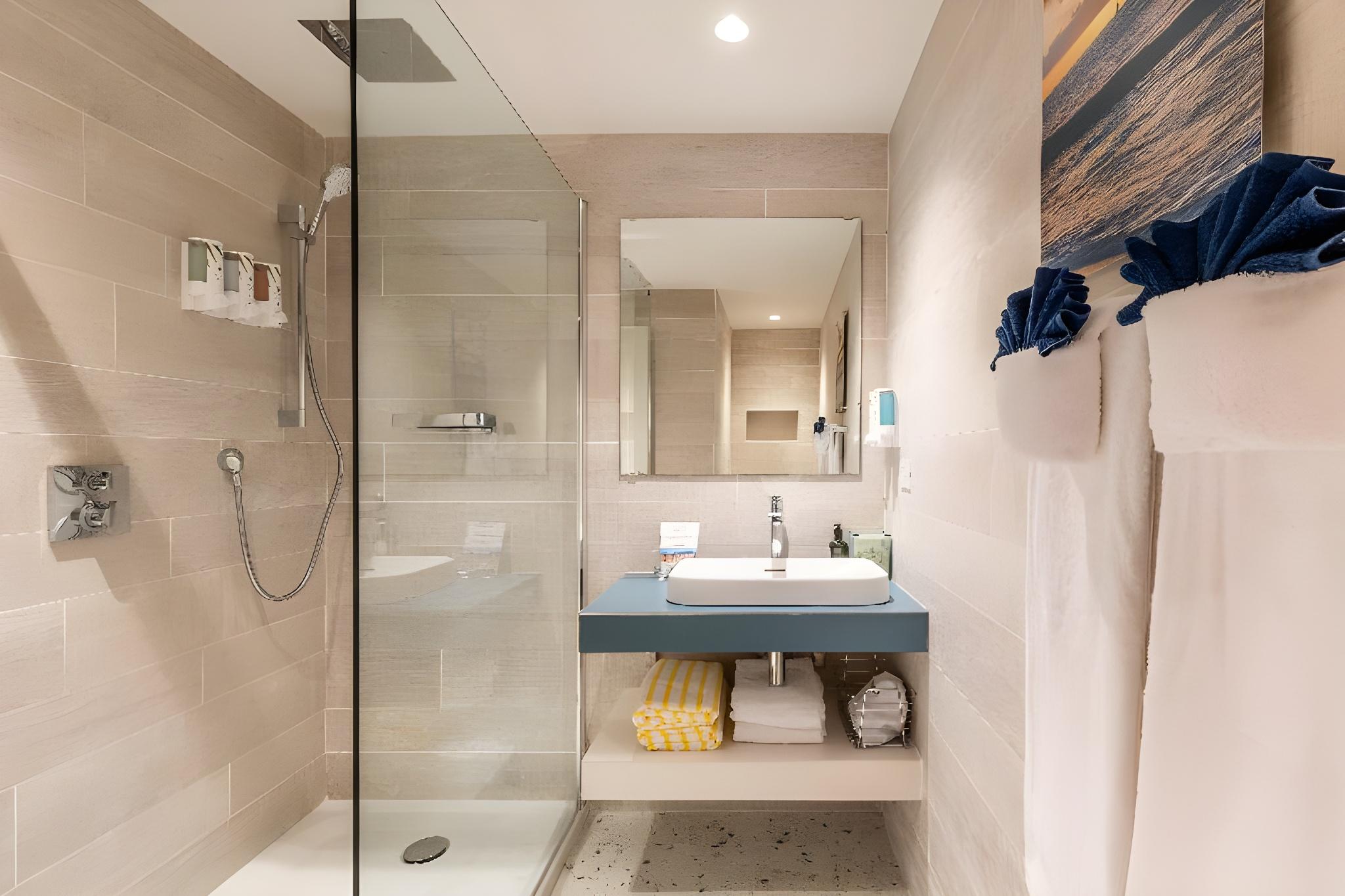 Renovated, Honeymoon, Suite, Single Bed
