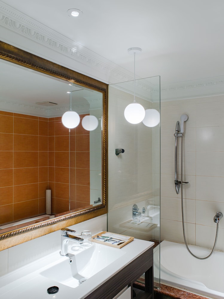 Reedon Boutique Hotel 34/40