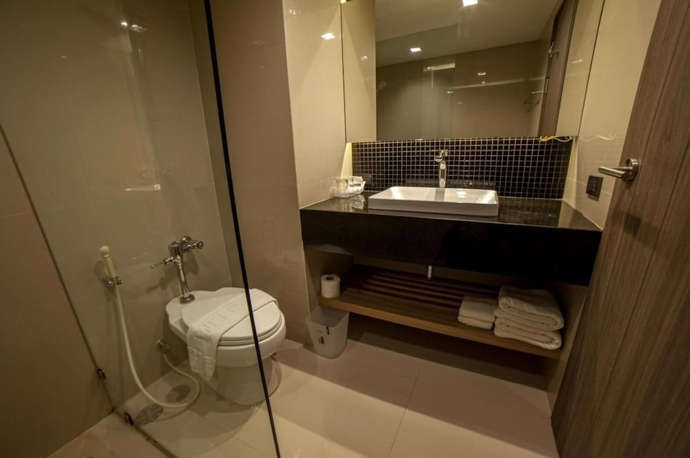 Le Cassia Hotel 48/49