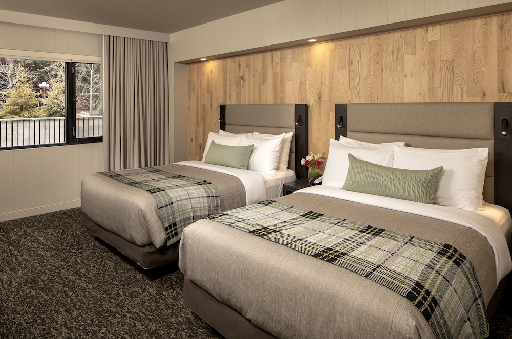 Peaks Hotel & Suites 12/50