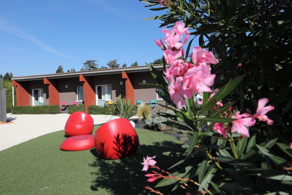 IBIS MONTELIMAR NORD 66/69