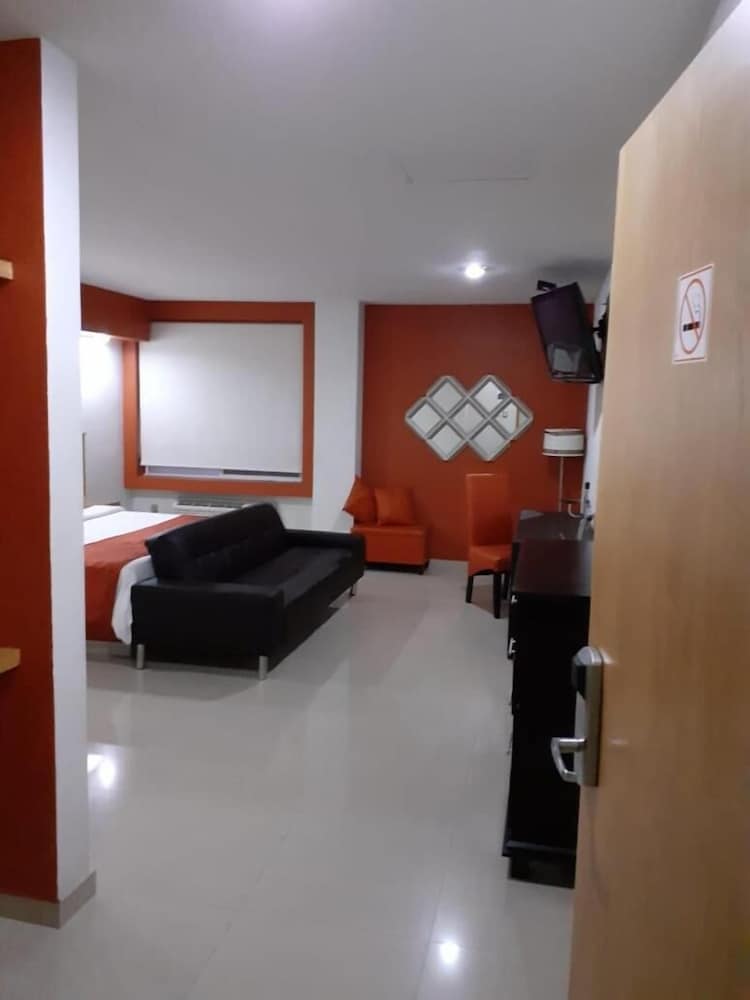 CEO Hotel Business Class 19/28