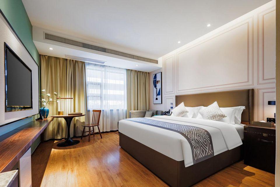 SMART, SUPERIOR, DOUBLE BED