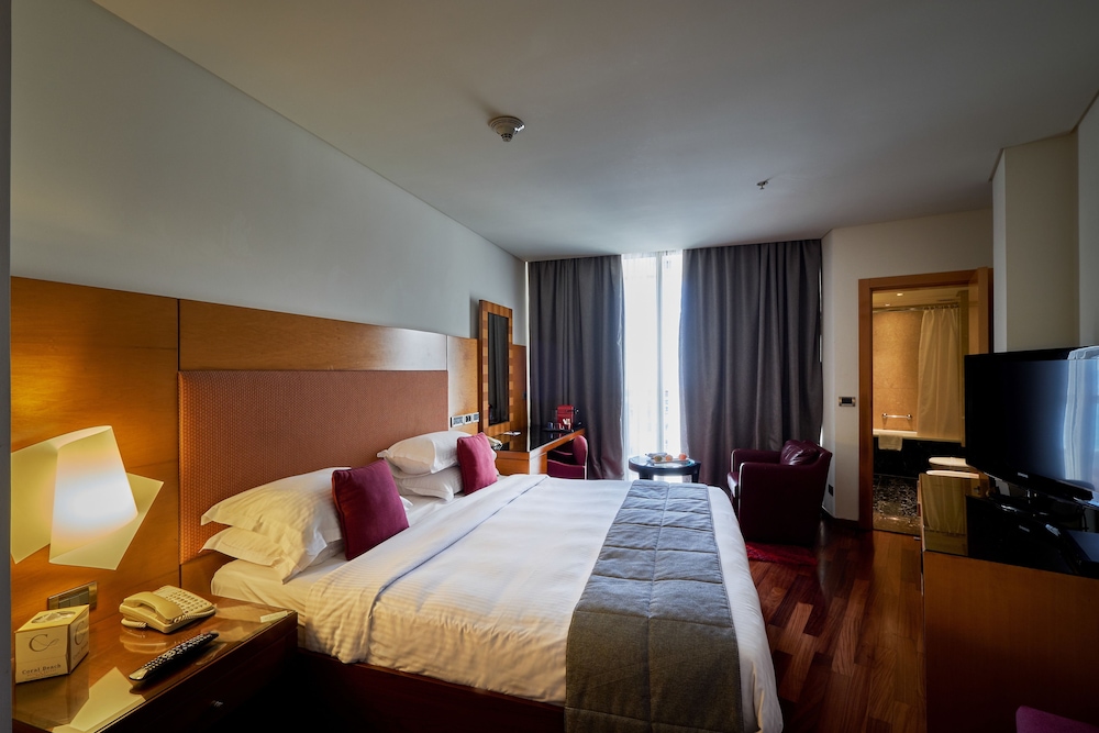 Coral Beach Hotel & Resort Beirut 15/49
