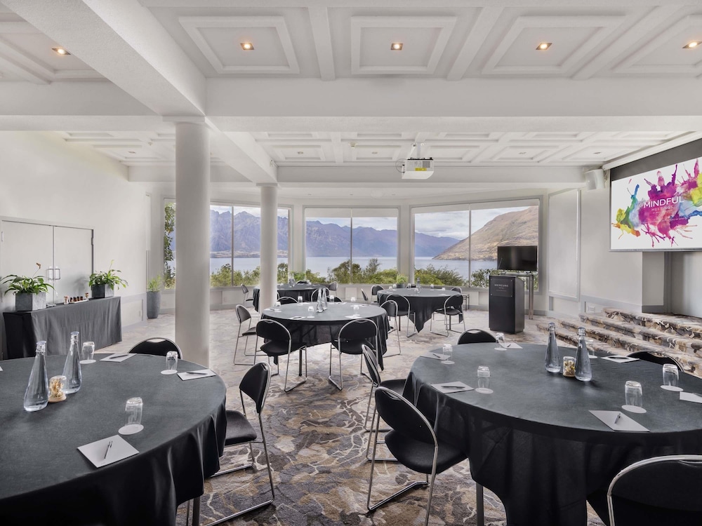 Movenpick Queenstown 39/45