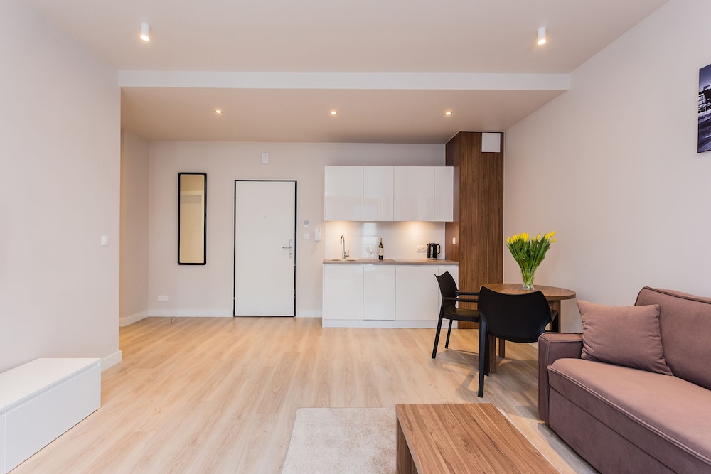 Platinum Residence Mokotow 23/42