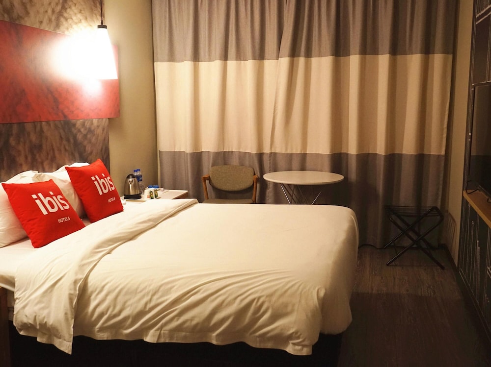 IBIS SHANGHAI LIANYANG 15/44
