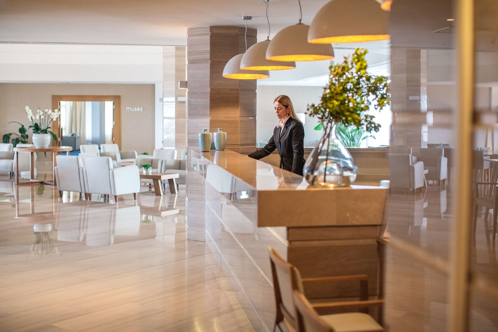 Alion Beach Hotel 12/70